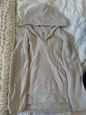 Cozy Hooded Pullover Sweater in Light Beige